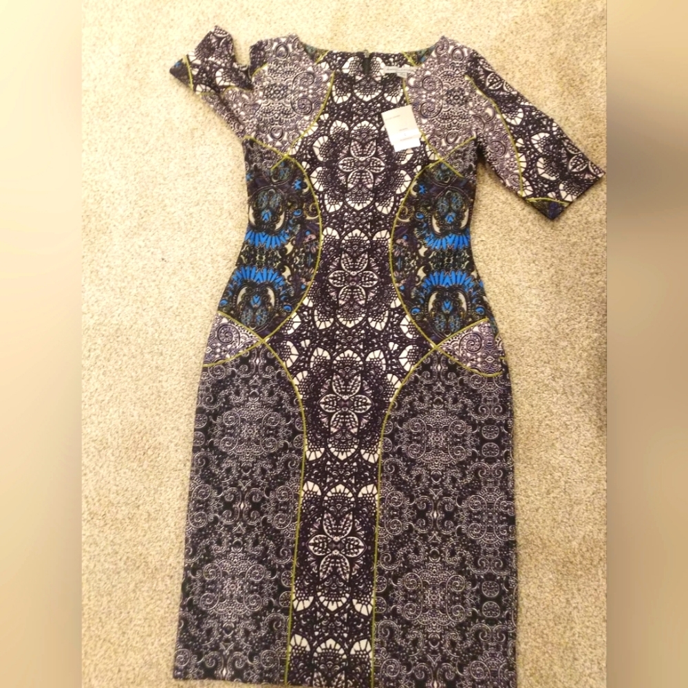 Dress with sleeves